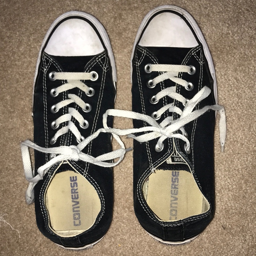 black low top converse